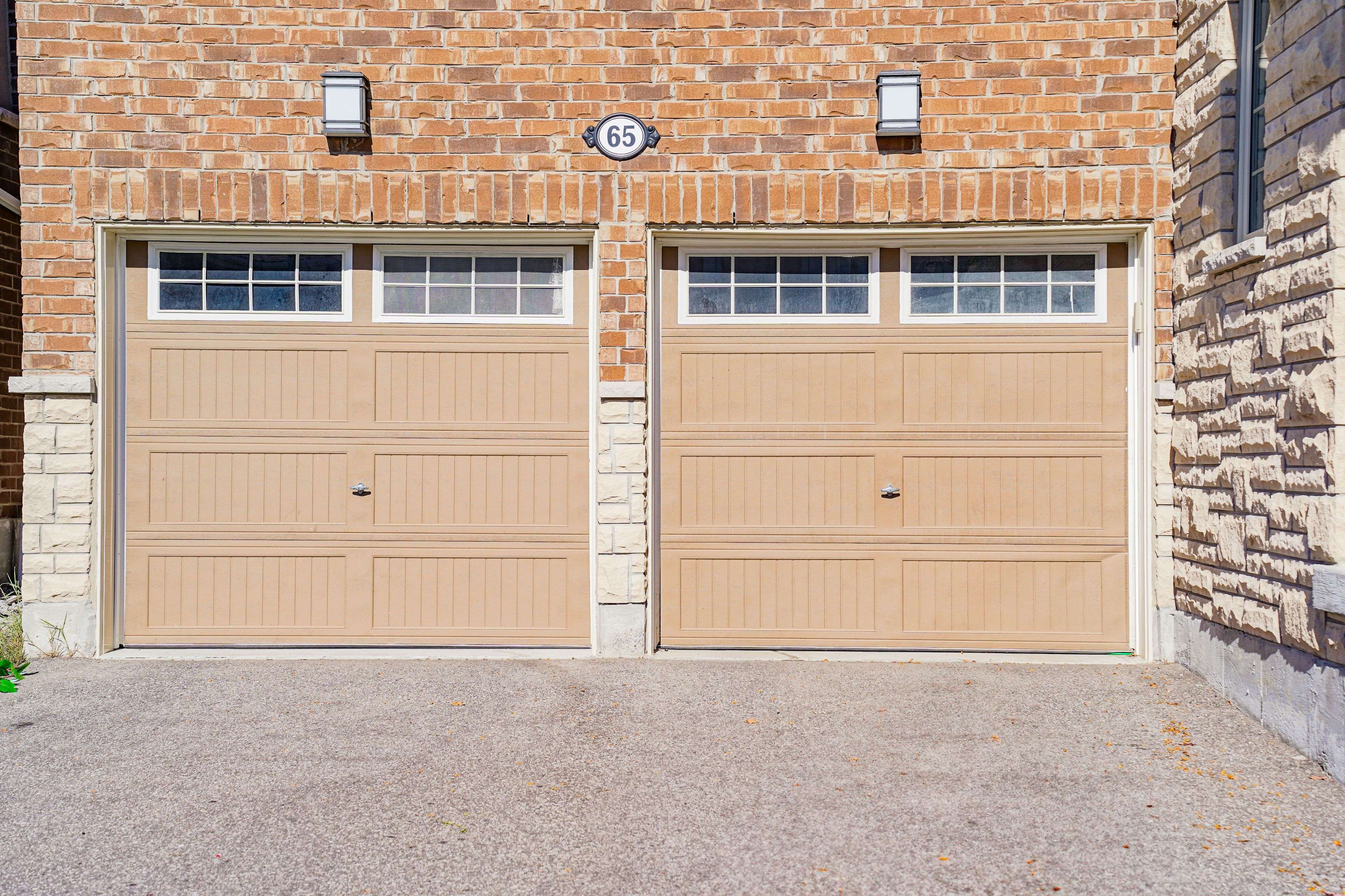 Whitby, ON L1P 0E9,65 Westfield DR