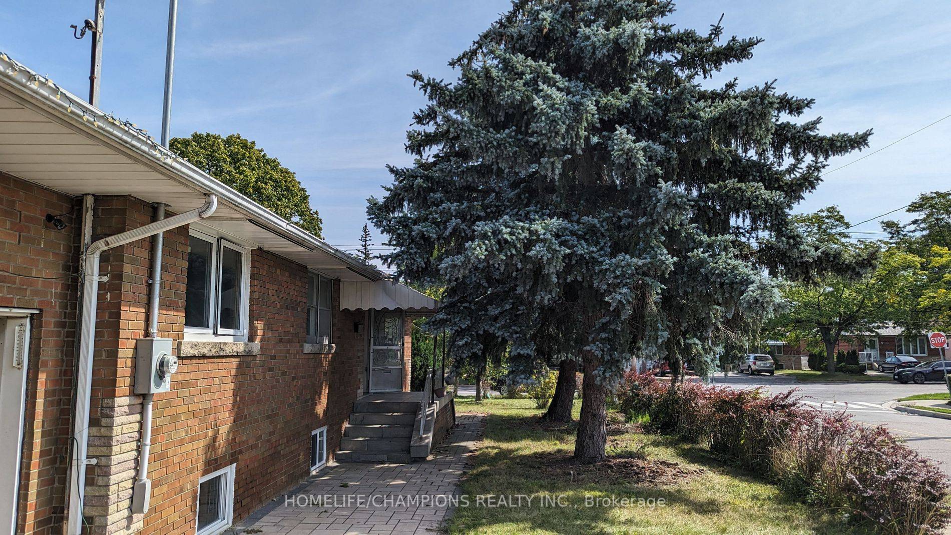Toronto E04, ON M1R 2N6,36 Galsworthy AVE