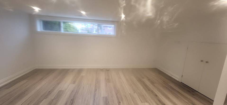 Toronto E09, ON M1H 1C1,66 Gaiety DR #Bsmt