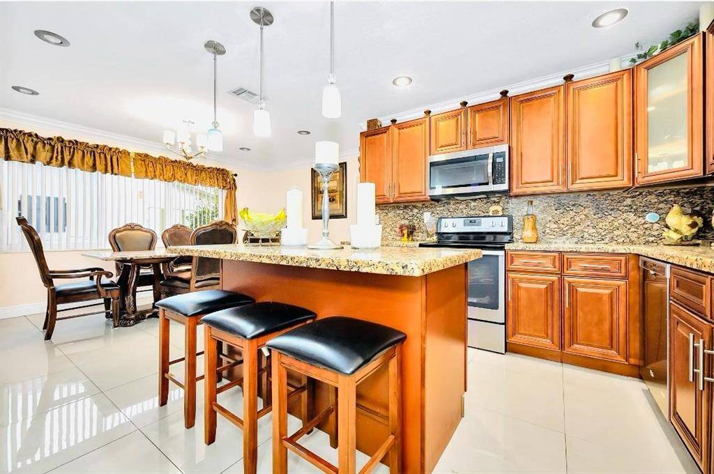 Margate, FL 33068,5101 SW 6 Place