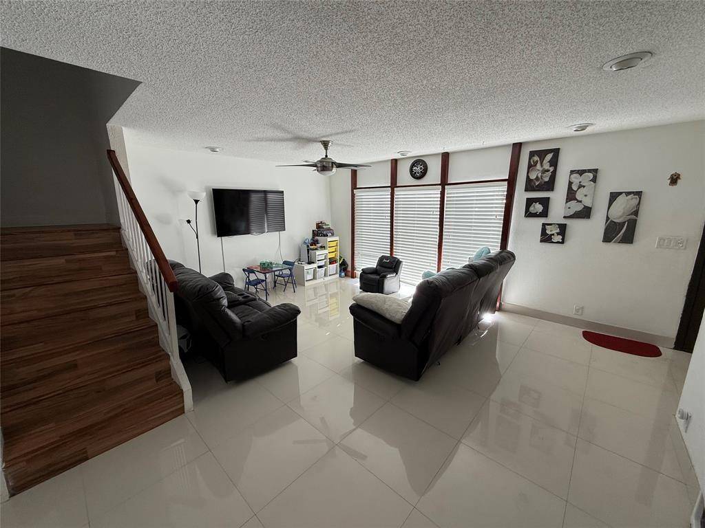 Hollywood, FL 33021,Address not disclosed