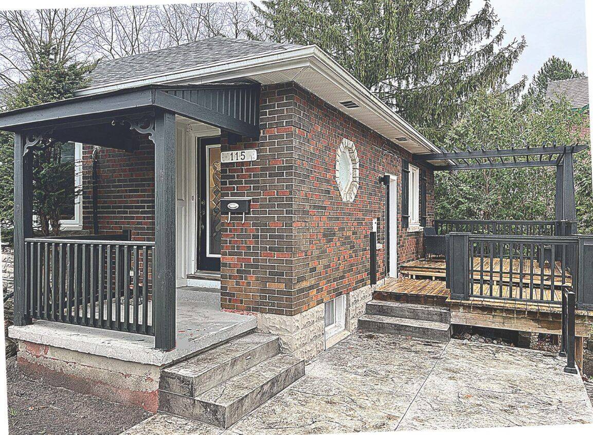 Newmarket, ON L3Y 4B2,115 Raglan ST