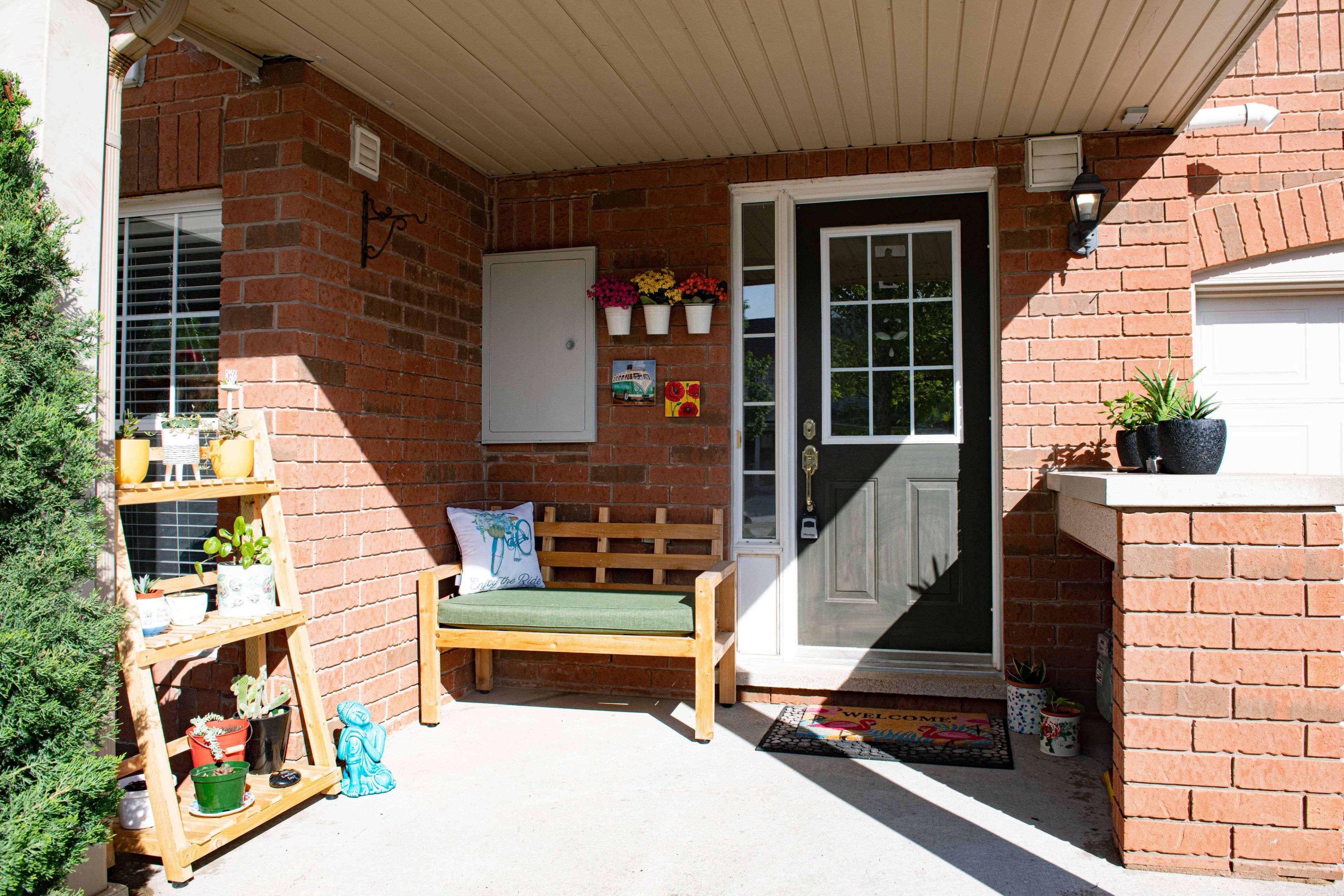 Milton, ON L9T 6R6,1159 Mcdowell CRES