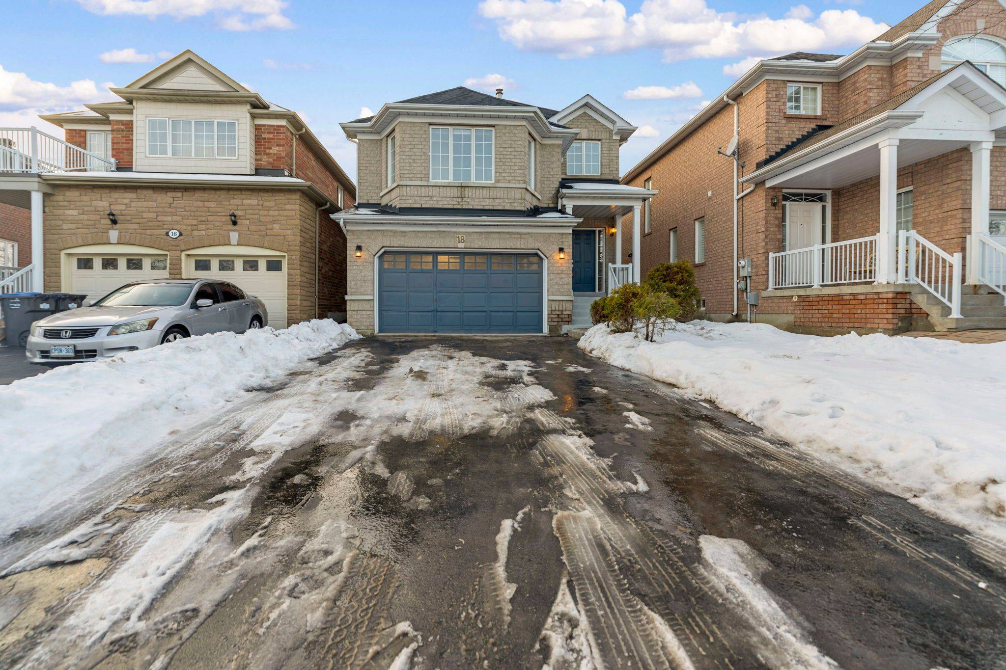 Brampton, ON L6X 4T5,18 Cobbler ST
