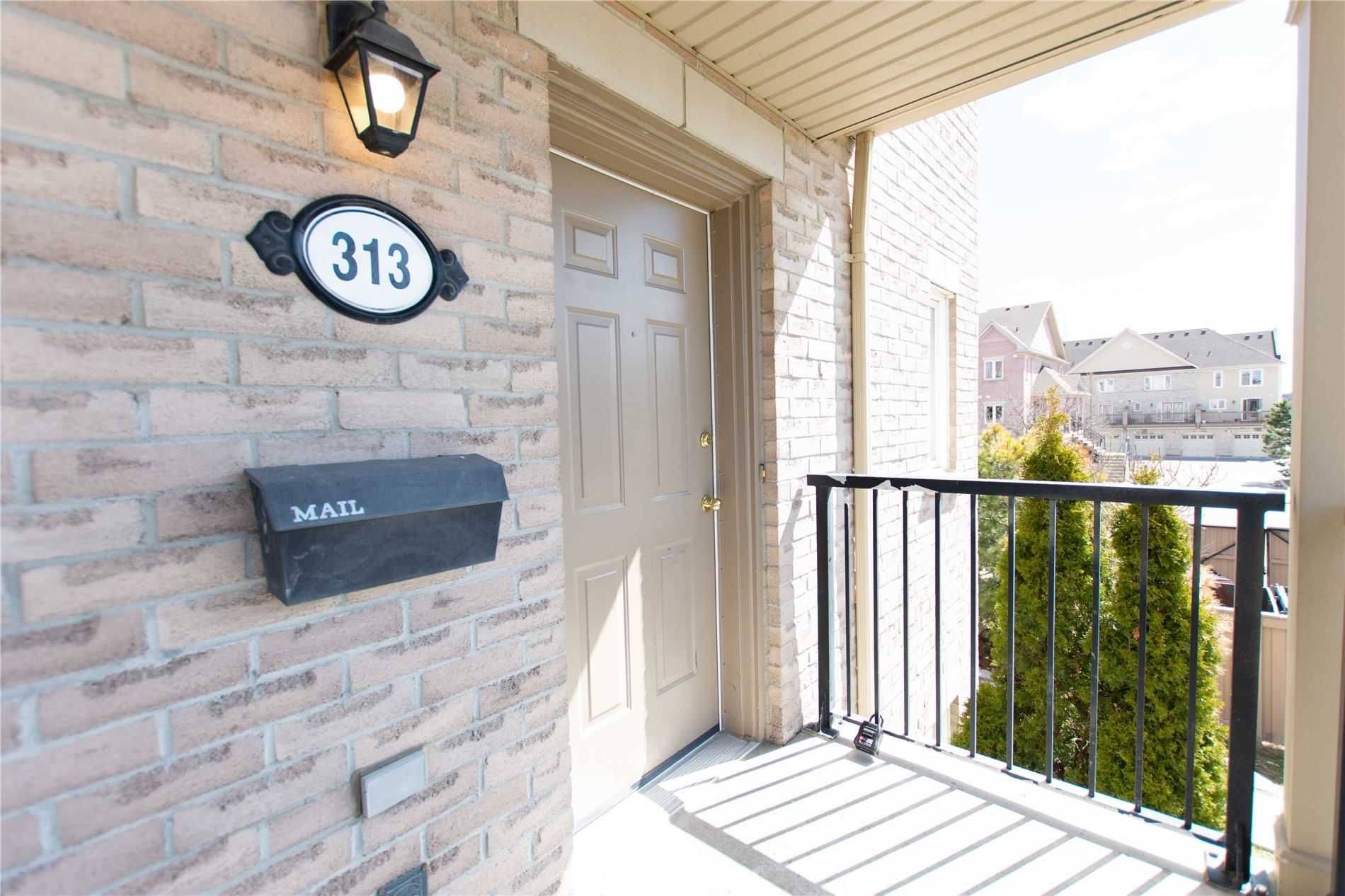 Mississauga, ON L5M 8C7,4975 Southampton DR #313