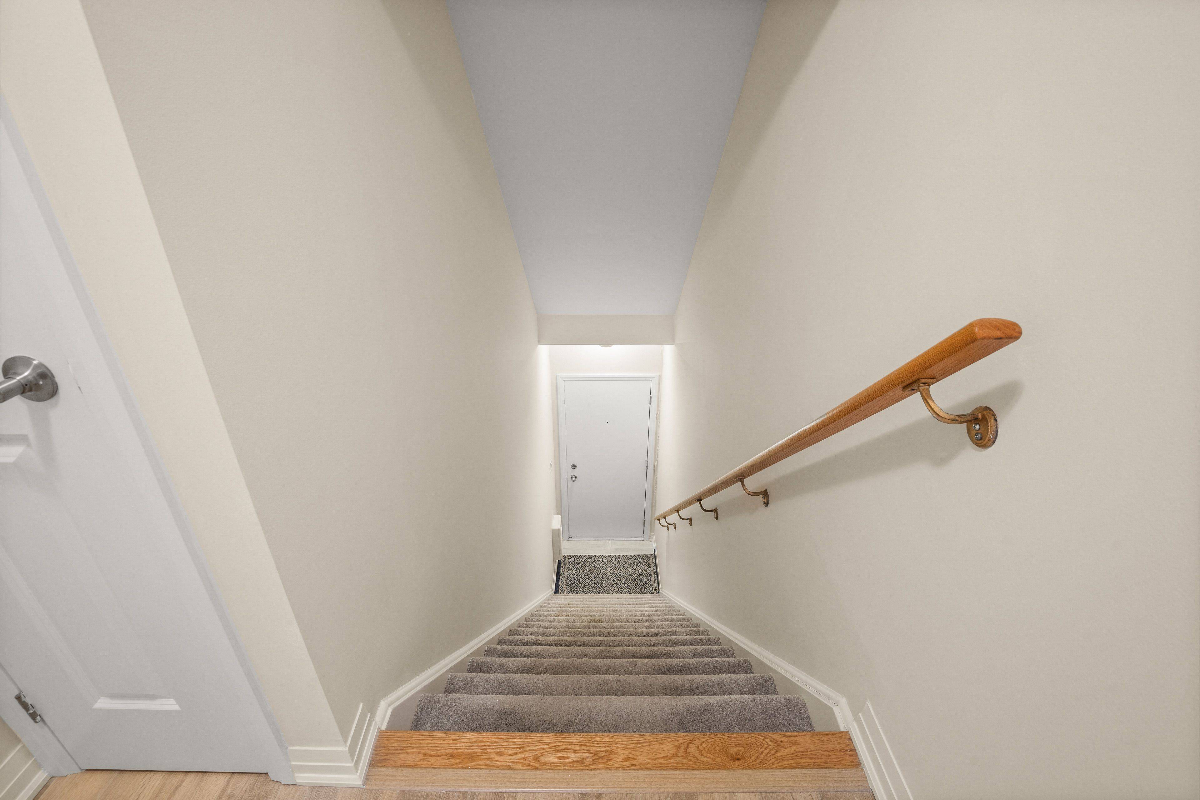 Mississauga, ON L5G 0B6,650 Atwater AVE #4