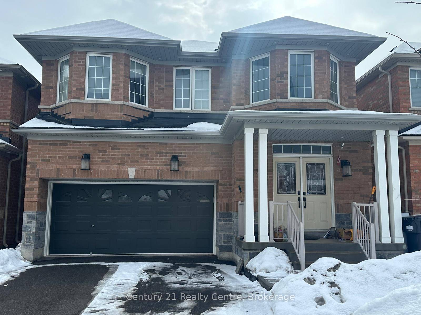 Brampton, ON L6R 3T8,25 Locarno ST