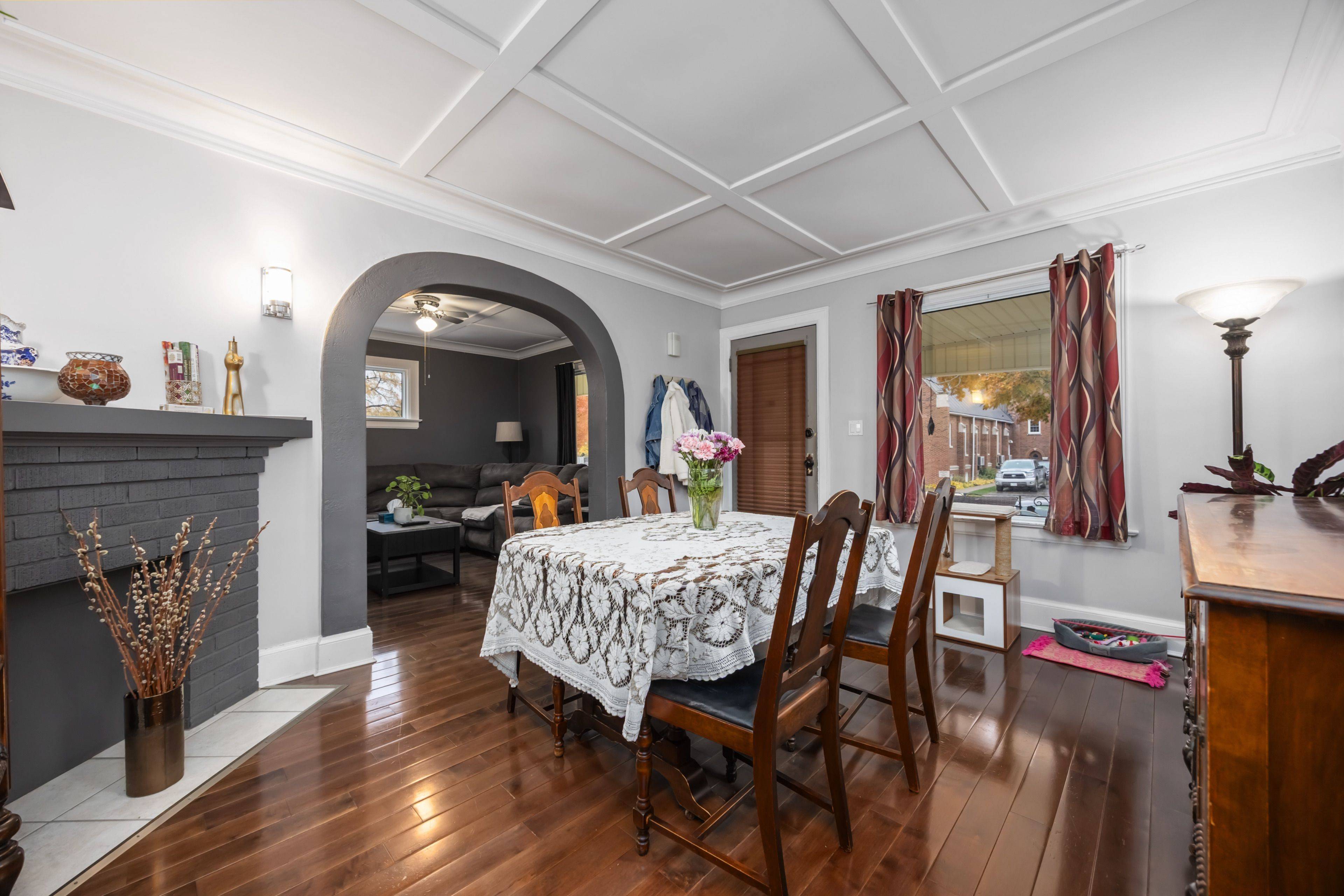 Sarnia, ON N7T 1P9,356 Talfourd ST