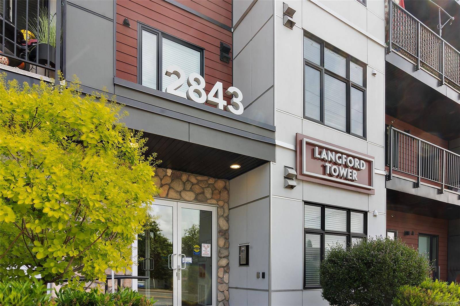 Langford, BC V9B 3X9,2843 Jacklin Rd #607