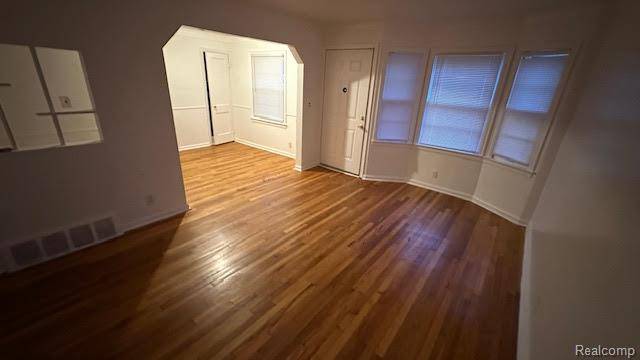 Warren, MI 48089,21030 Dexter BLVD