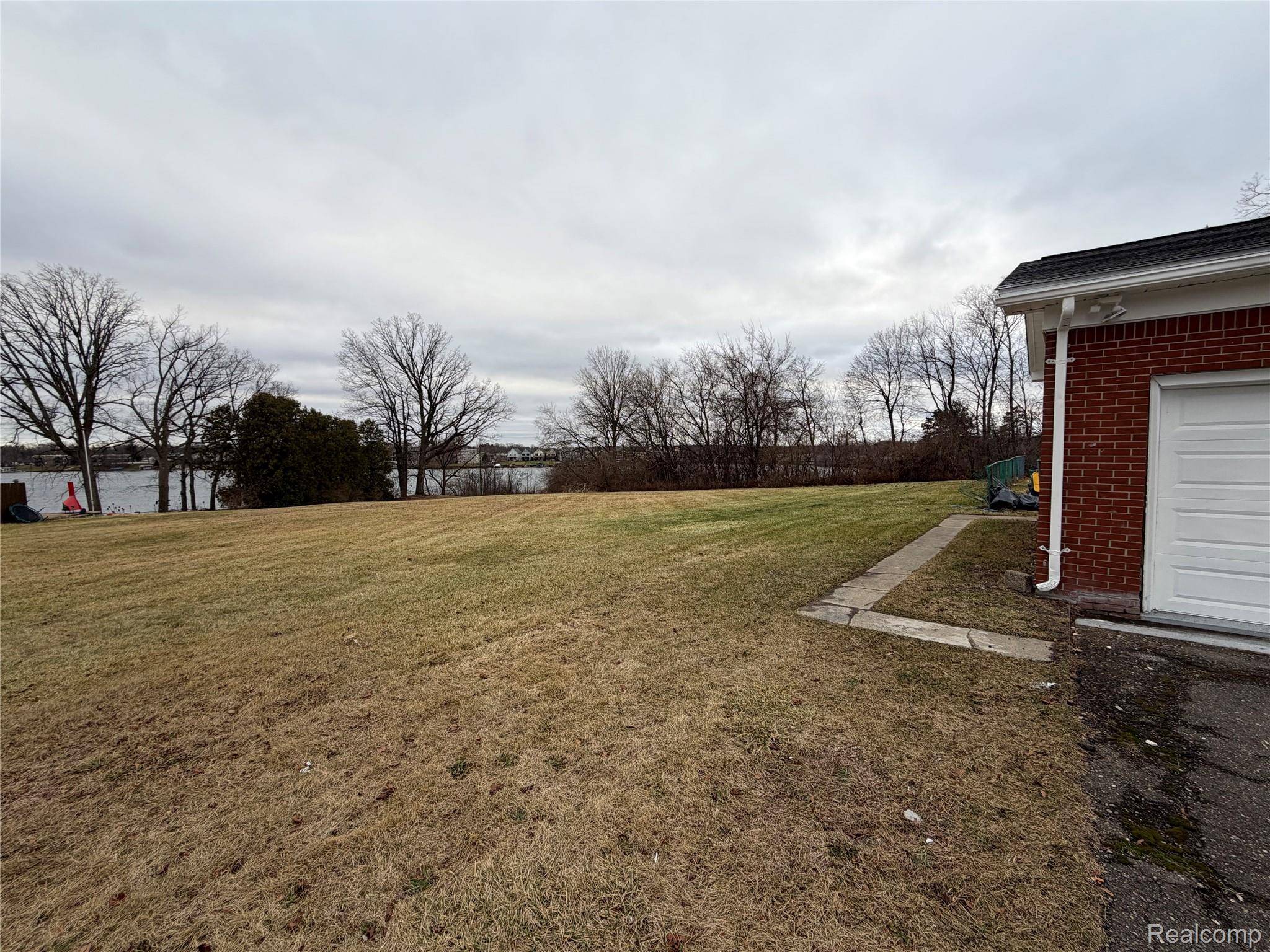 Belleville, MI 48111,45669 Harmony LN