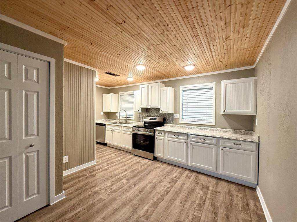 Emory, TX 75440,449 Private Road 7709