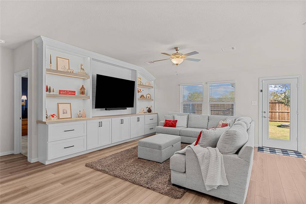 Fort Worth, TX 76179,10644 Tonkala Drive