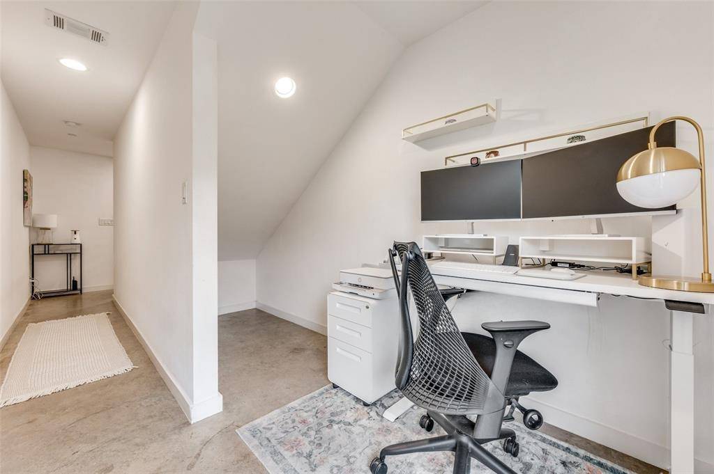 Dallas, TX 75206,5706 Lindell Avenue #B