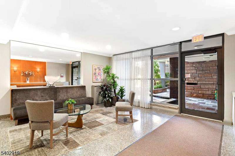 Hackensack City, NJ 07601,208 Anderson St #7SG