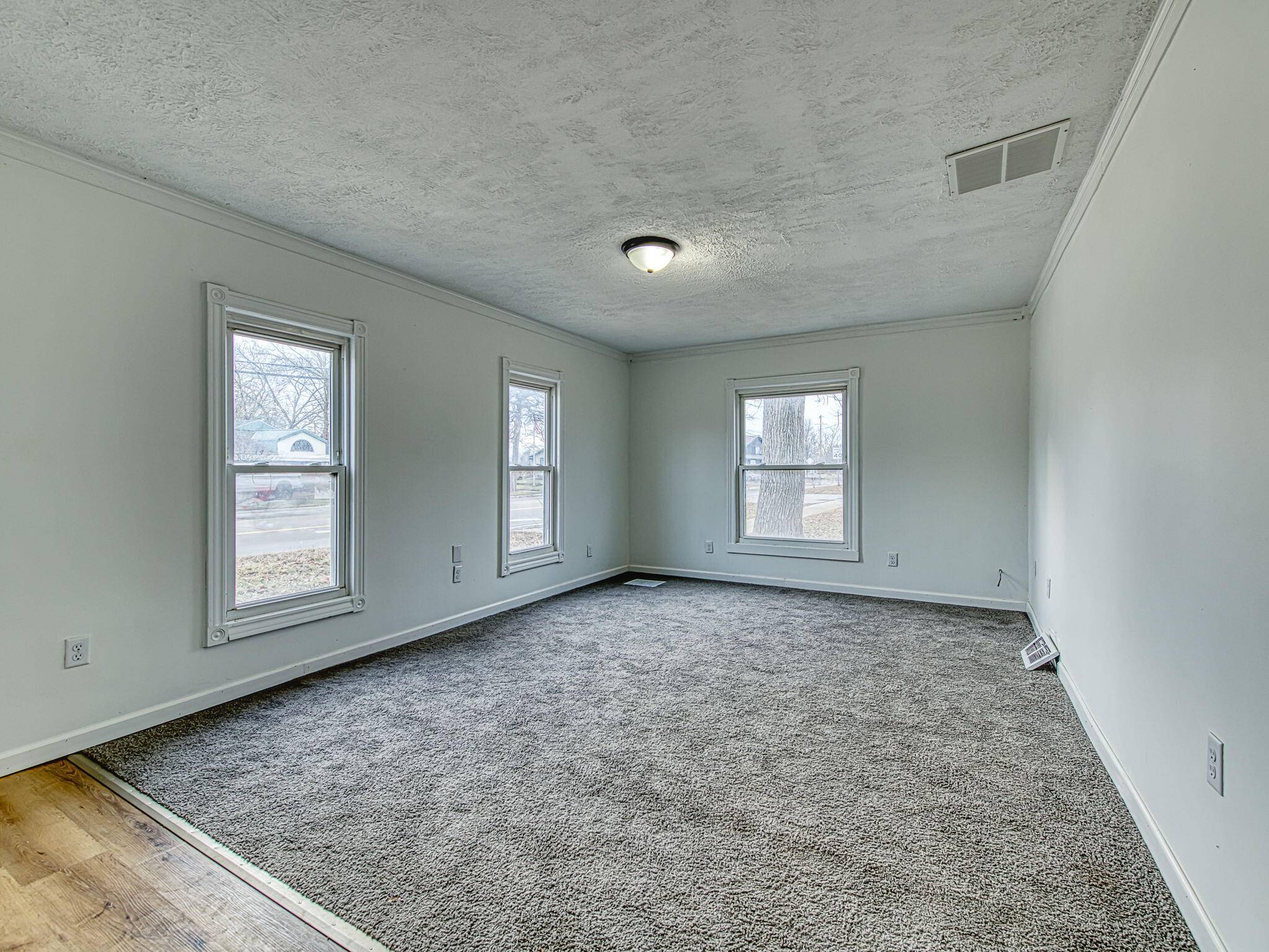 Dundee, MI 48131,439 E Monroe ST