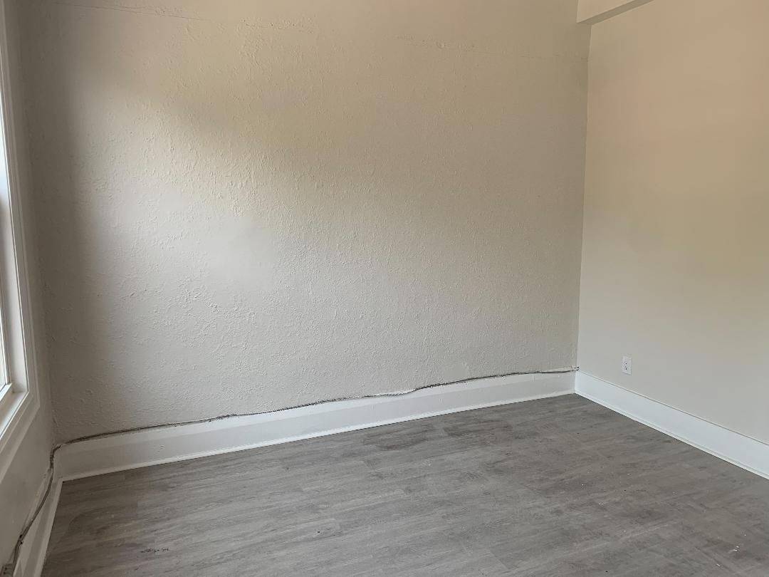 Toronto C08, ON M5A 3A3,461 Parliament ST ##201