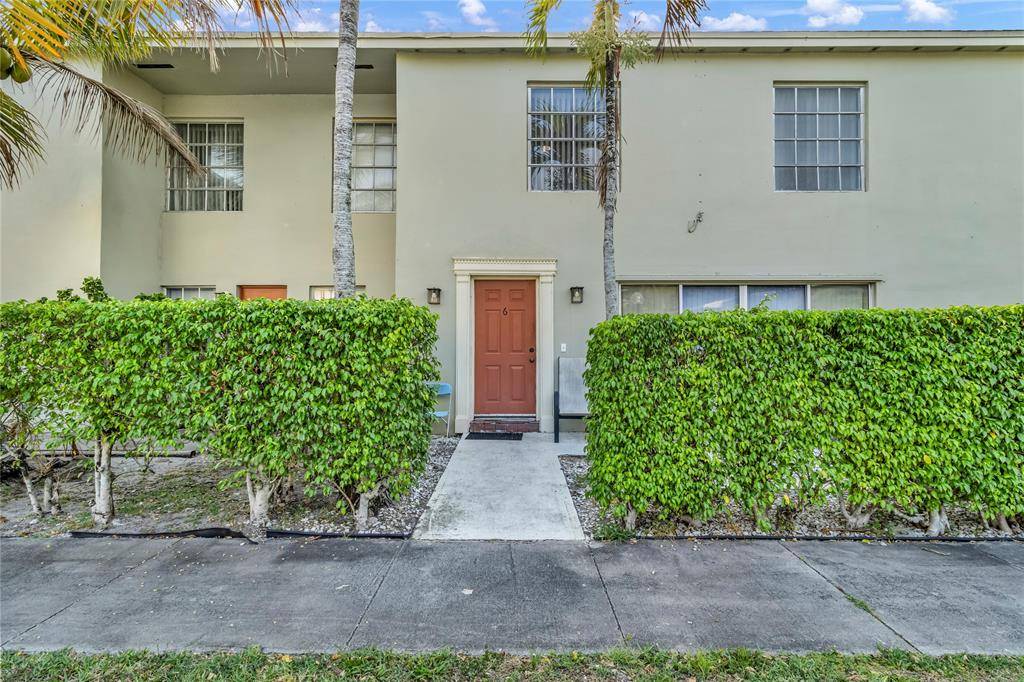 Tamarac, FL 33319,5880 NW 57th Ave #6