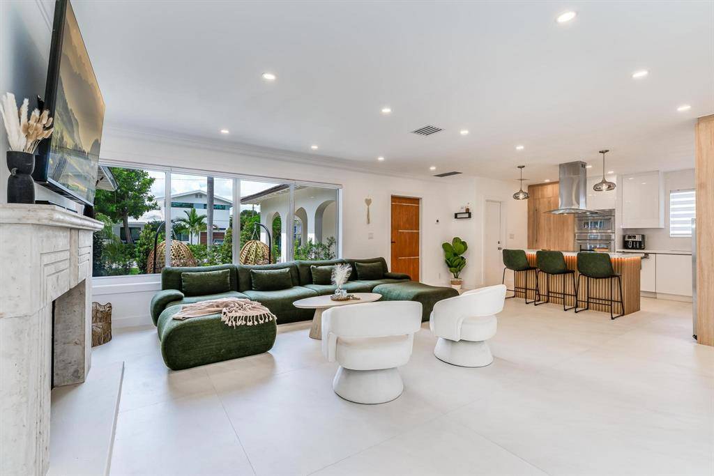 Fort Lauderdale, FL 33304,616 NE 16th Ter