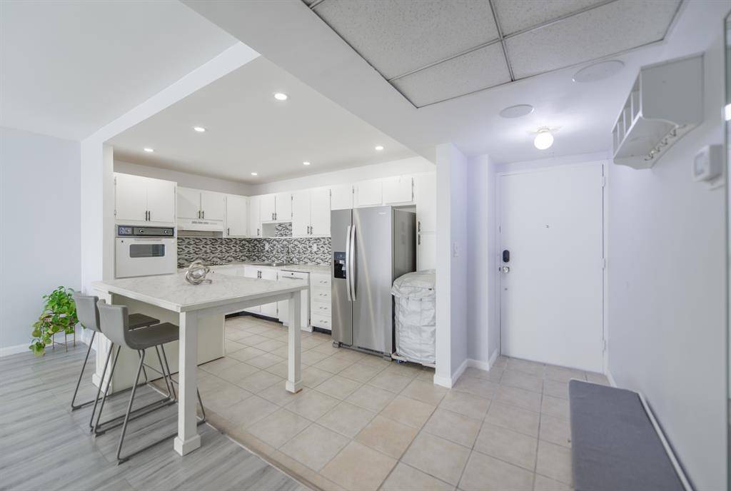 Sunny Isles Beach, FL 33160,19380 Collins Ave #501