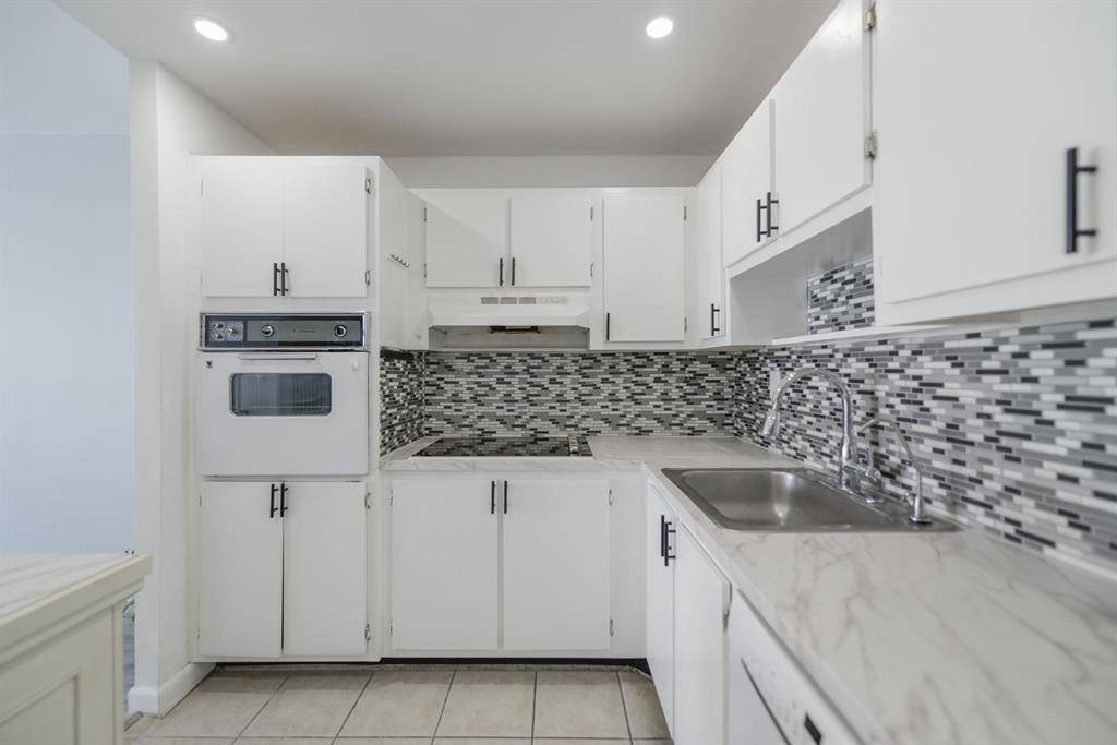 Sunny Isles Beach, FL 33160,19380 Collins Ave #501