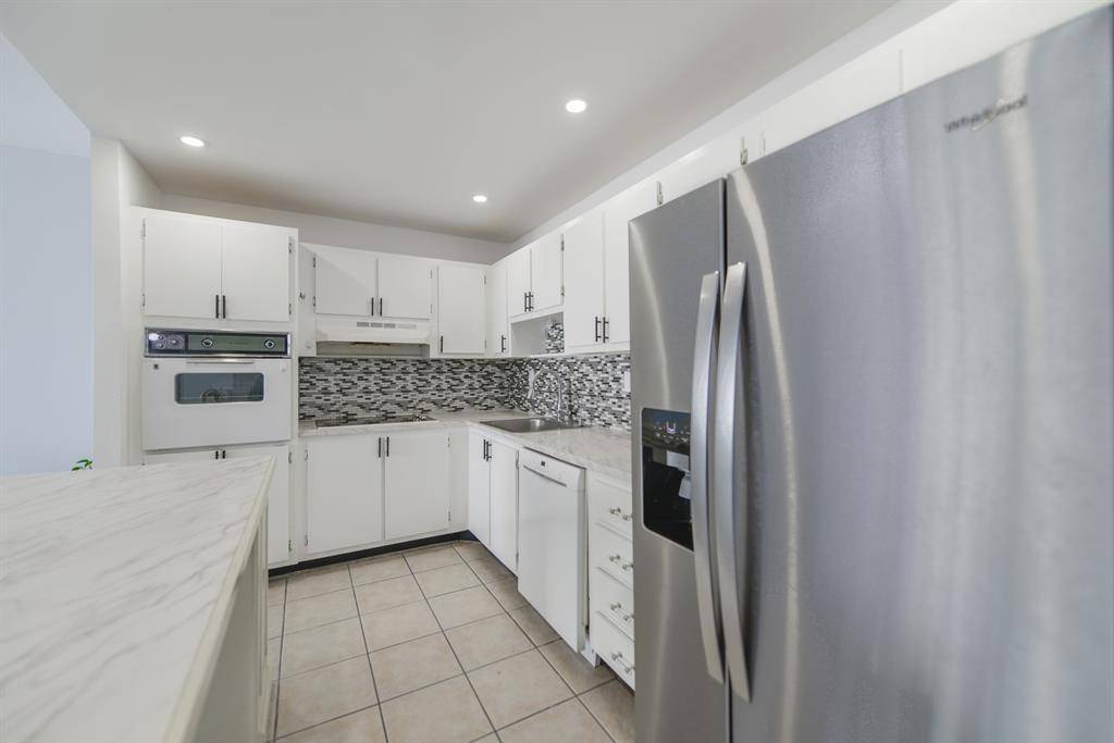 Sunny Isles Beach, FL 33160,19380 Collins Ave #501