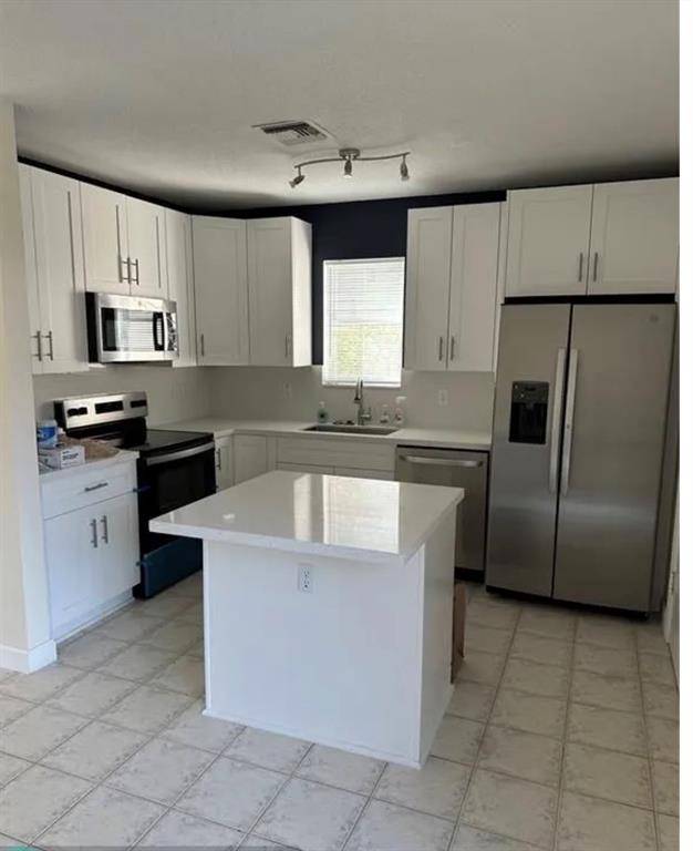 Coral Springs, FL 33076,10535 NW 57th St