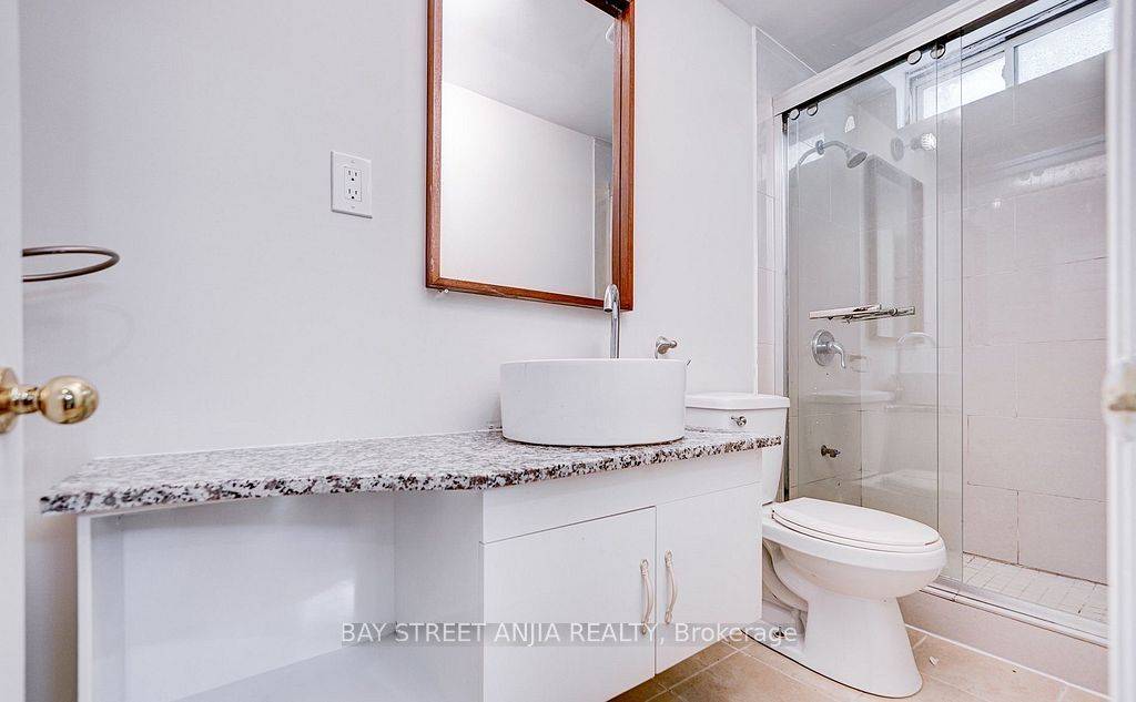 Markham, ON L6C 2C3,3 Stonebridge DR #Bsmt