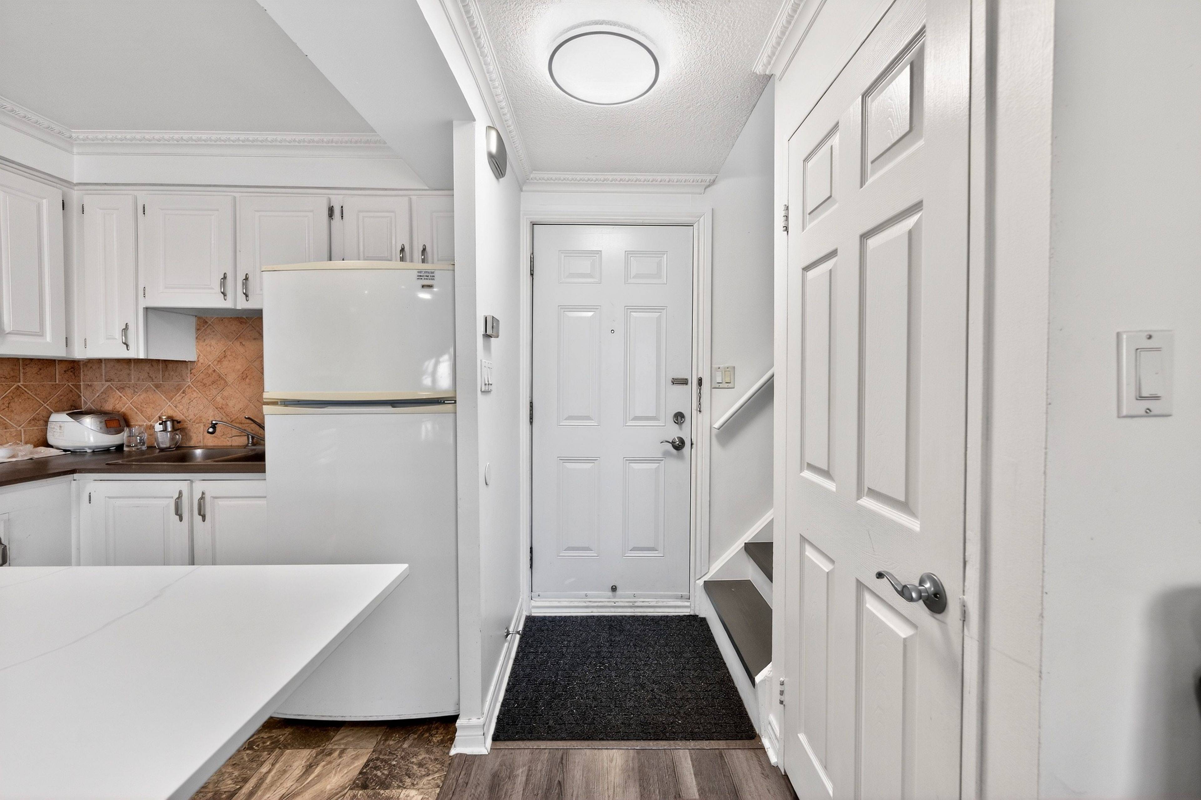 Mississauga, ON L4Y 3X7,3040 Constitution BLVD #103