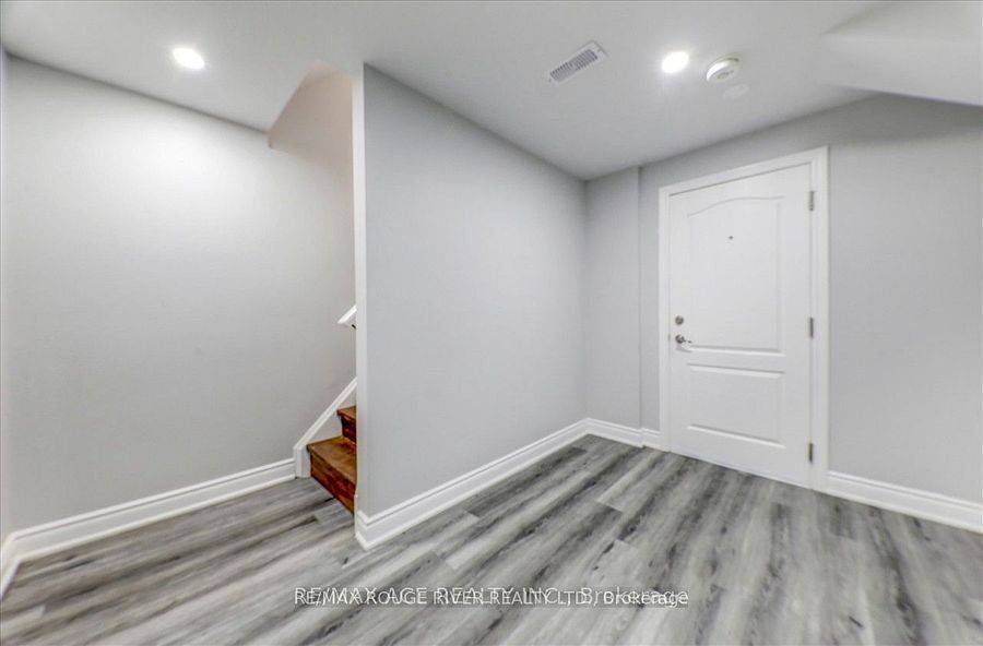 Brampton, ON L7A 4P7,150 Thornbush BLVD W #Bsmt