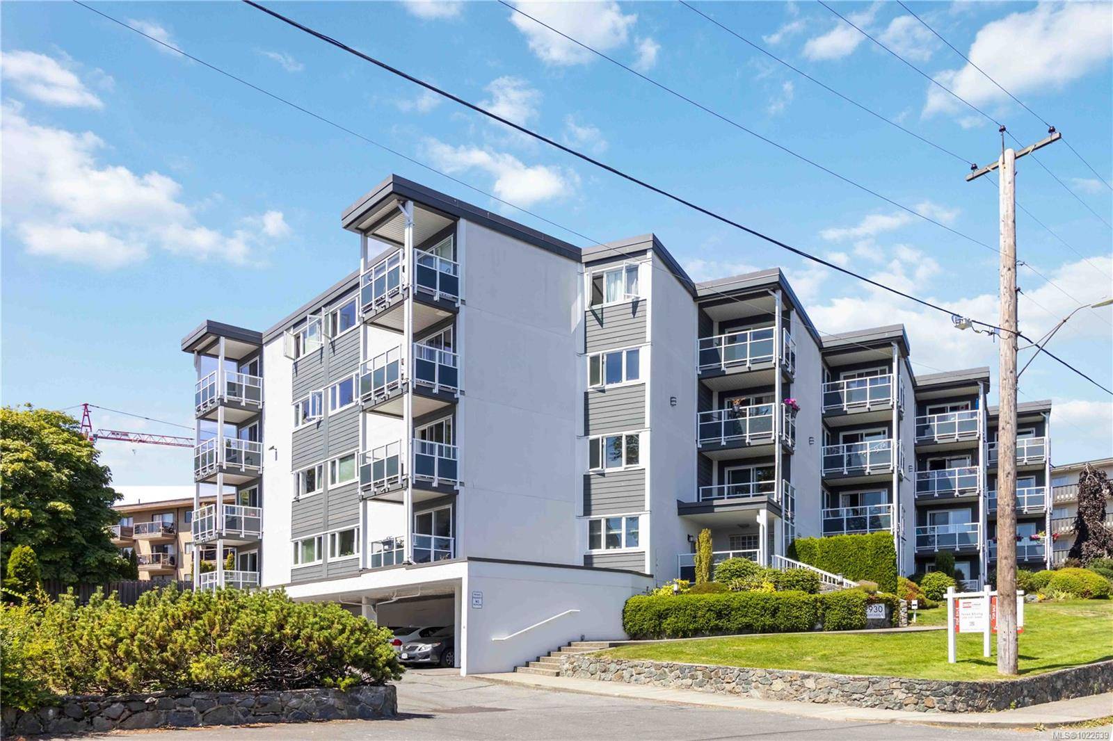 Victoria, BC V9A 1P5,2930 Washington Ave #236
