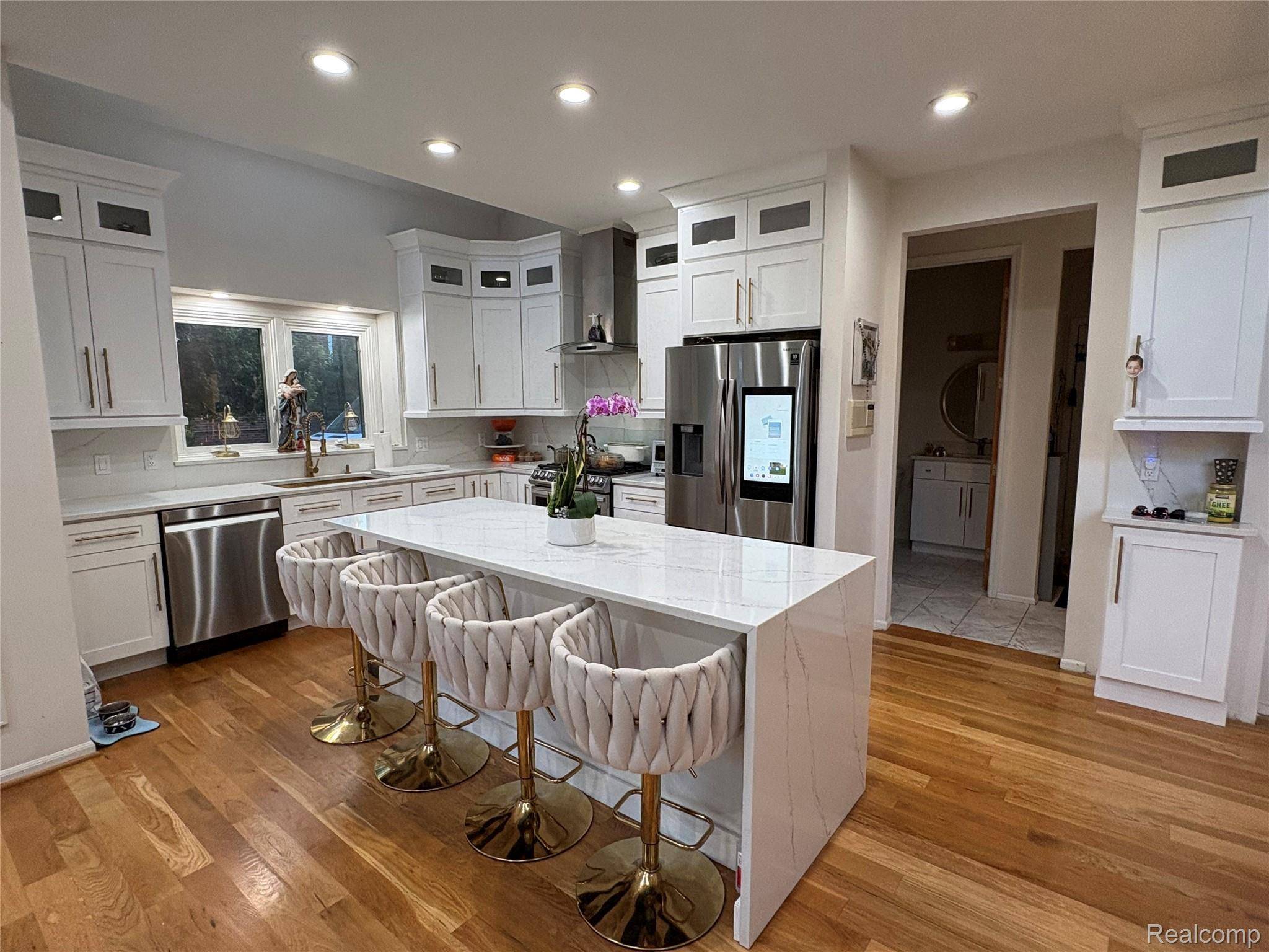 Commerce Twp, MI 48382,3835 RANYA DR