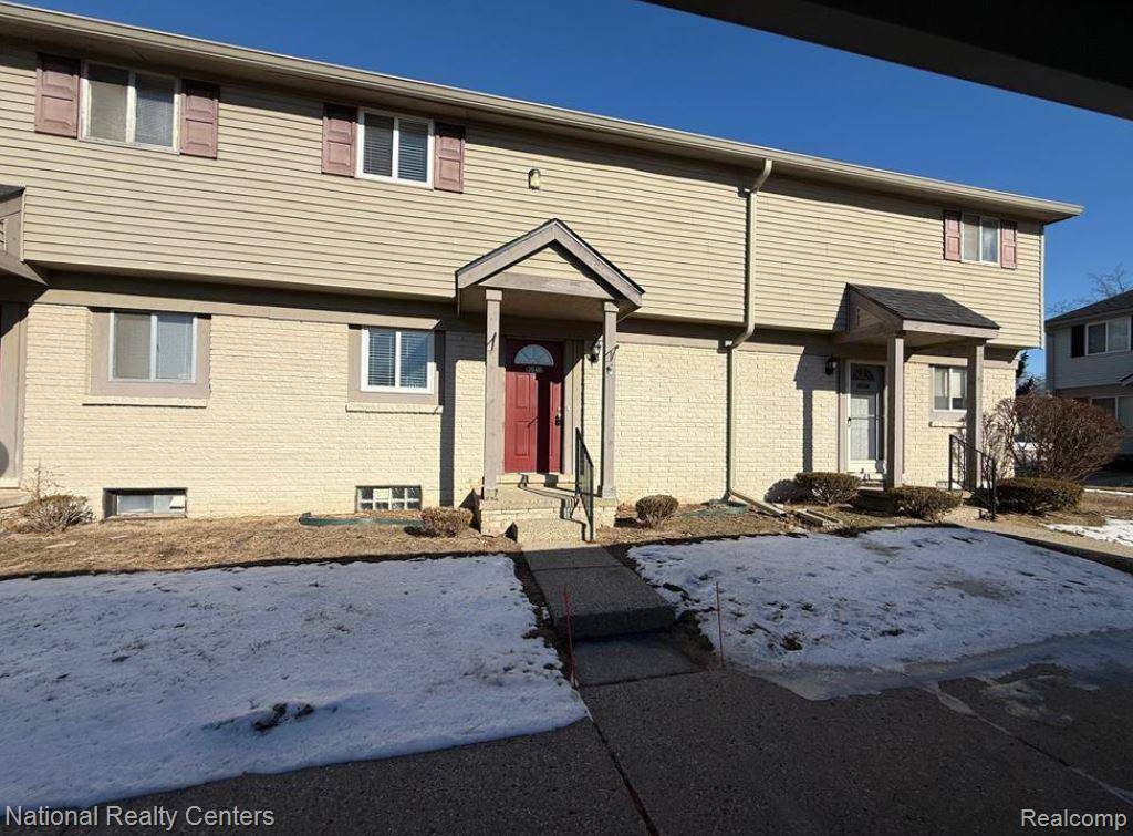 Shelby Twp, MI 48317,2048 ORCHARD CREST ST