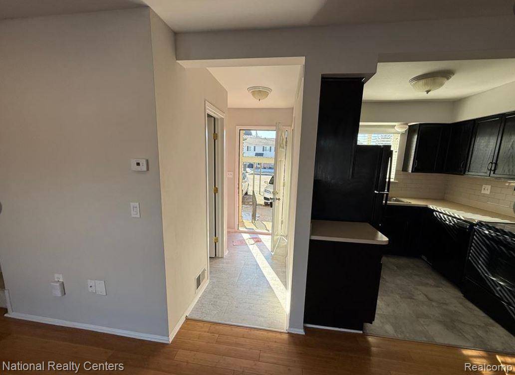 Shelby Twp, MI 48317,2048 ORCHARD CREST ST