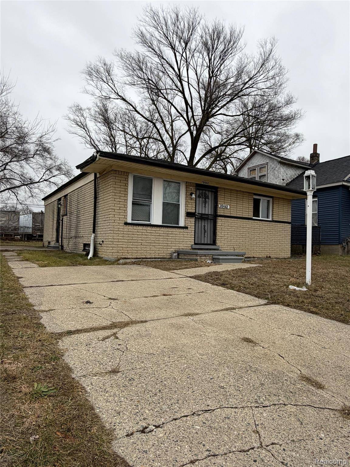 Detroit, MI 48221,20442 Greenlawn ST