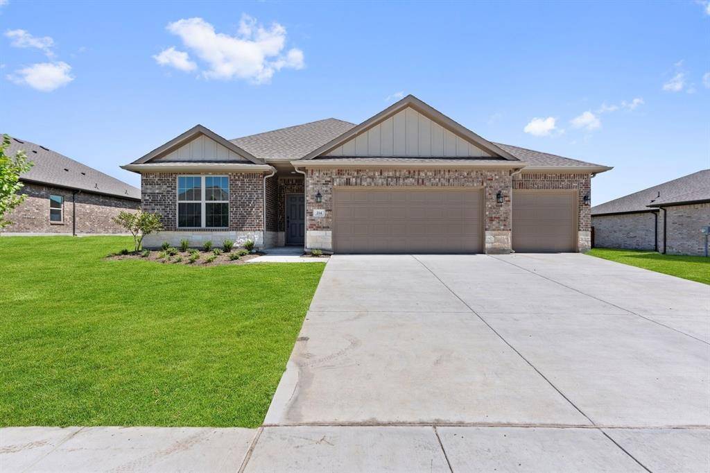 Nevada, TX 75173,214 Briarwood Drive