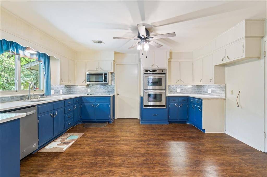 Crawford, TX 76638,4732 Baylor Camp Road