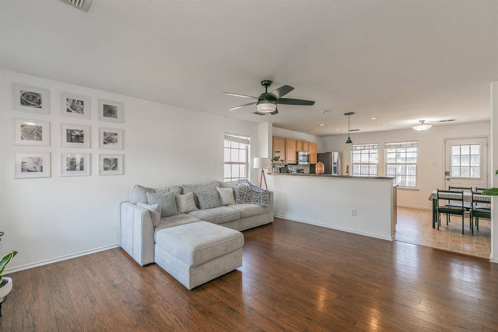 Fort Worth, TX 76120,8025 Hidden Oaks Drive