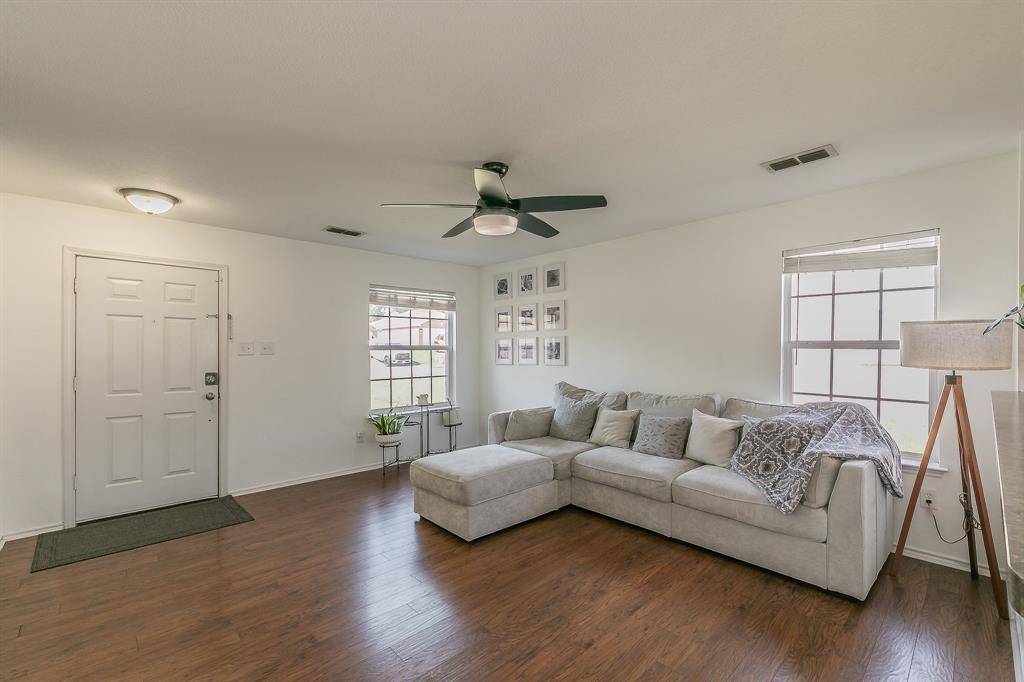 Fort Worth, TX 76120,8025 Hidden Oaks Drive