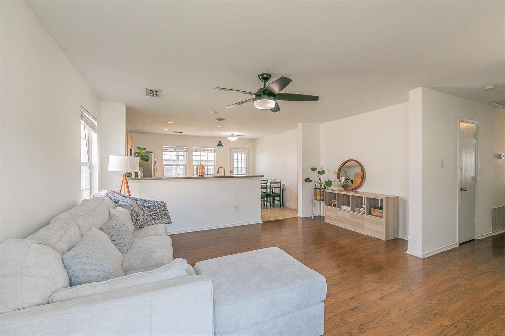 Fort Worth, TX 76120,8025 Hidden Oaks Drive