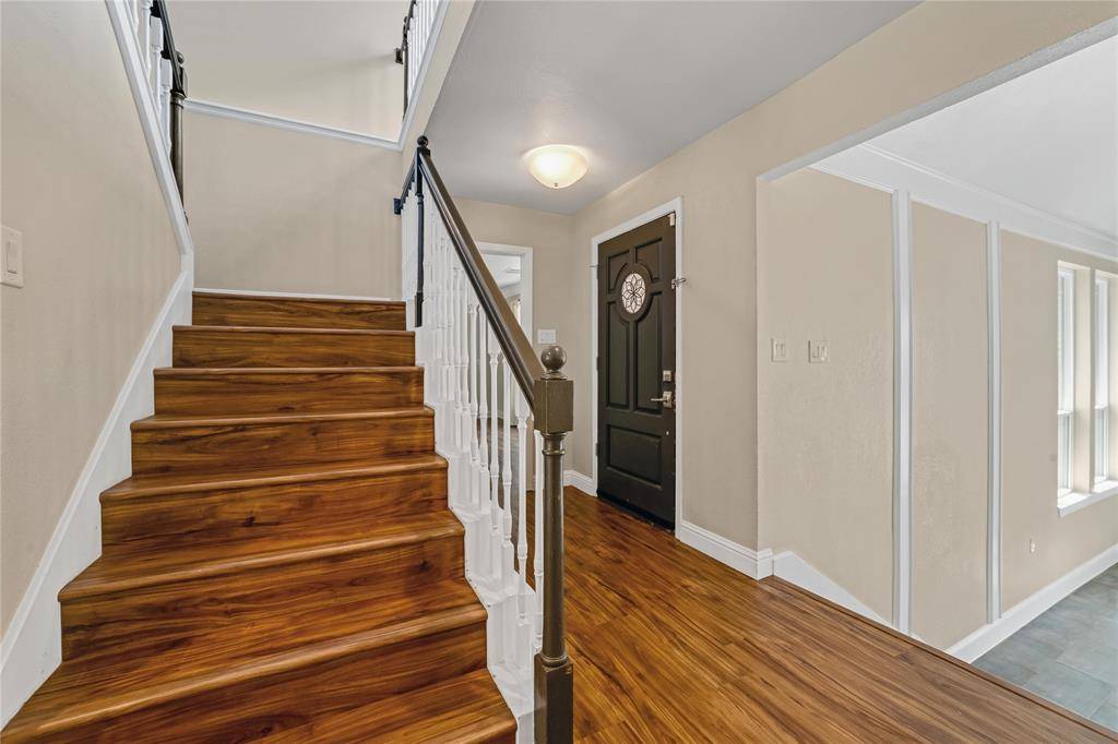 Bedford, TX 76021,817 Shady Lake Drive