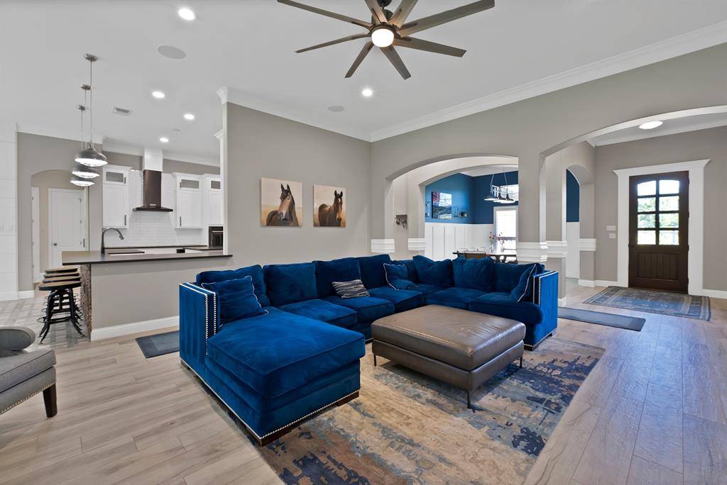 Burleson, TX 76028,1501 Burleson Retta Road