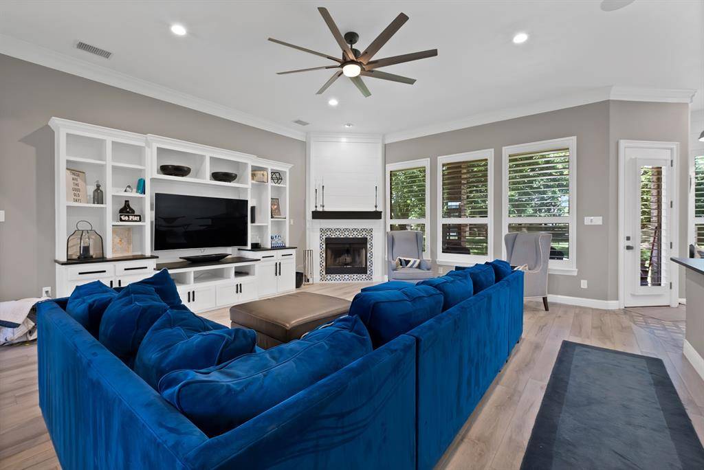 Burleson, TX 76028,1501 Burleson Retta Road