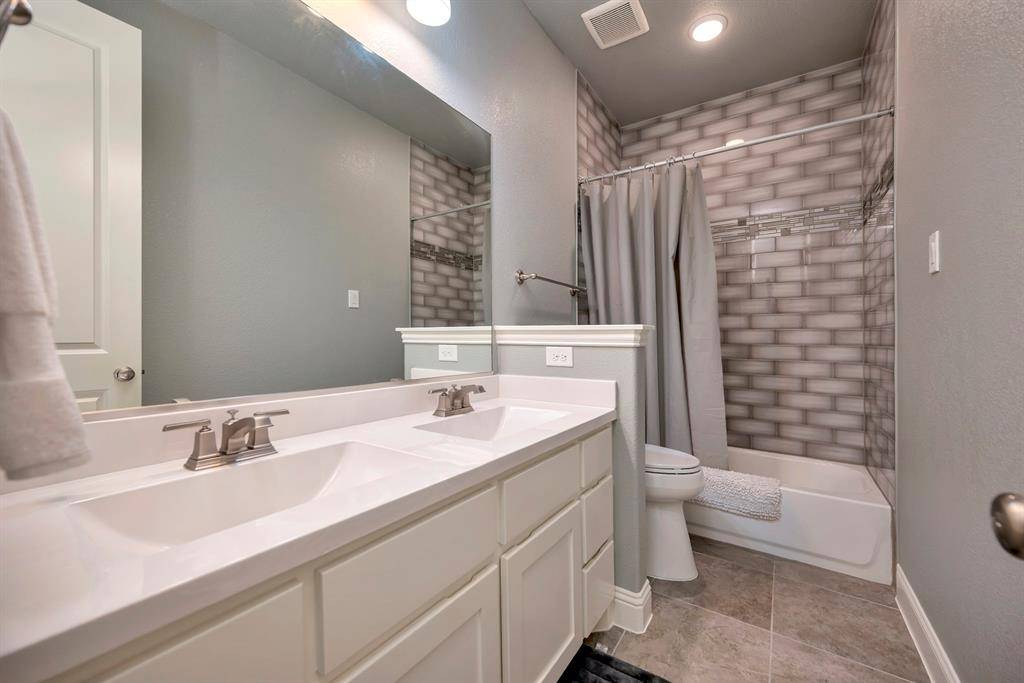 Roanoke, TX 76262,1129 Highpoint Way