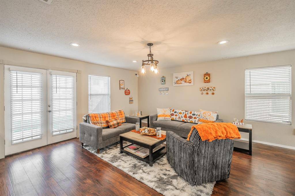 Venus, TX 76084,146 Independence Avenue