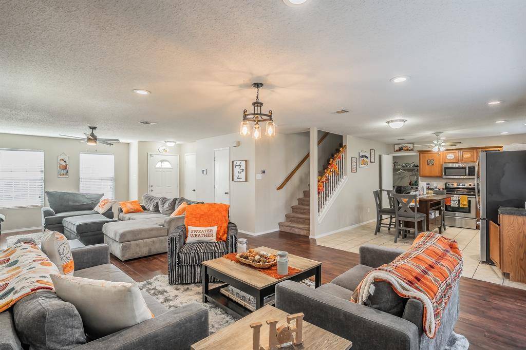 Venus, TX 76084,146 Independence Avenue