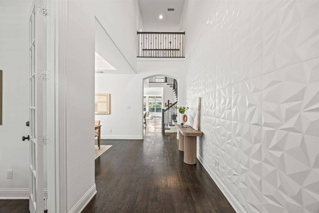 The Colony, TX 75056,3040 Dunverny