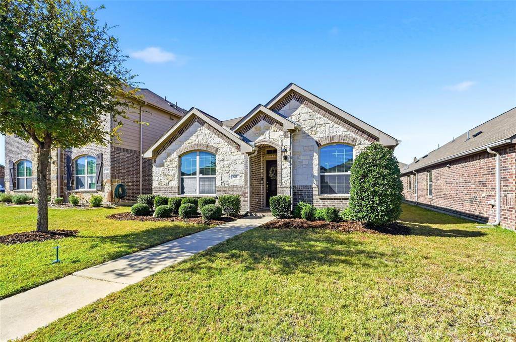 Aubrey, TX 76227,616 Cheyenne Drive