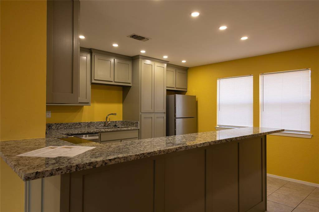 Granbury, TX 76049,4938 Blue Water Circle