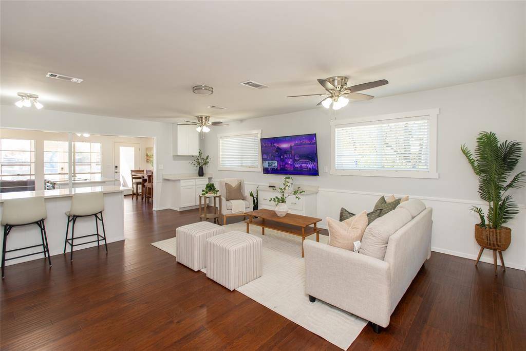 Gun Barrel City, TX 75156,117 Joy Lane